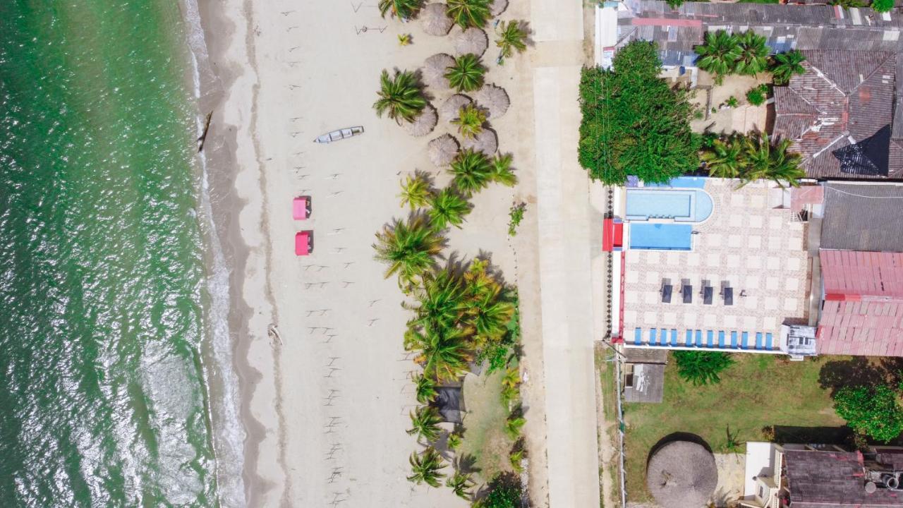 Hotel Playa Divina Coveñas 外观 照片