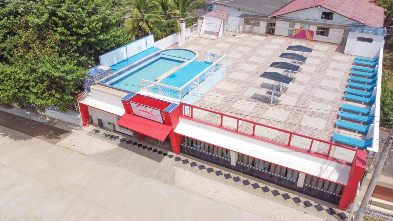 Hotel Playa Divina Coveñas 外观 照片