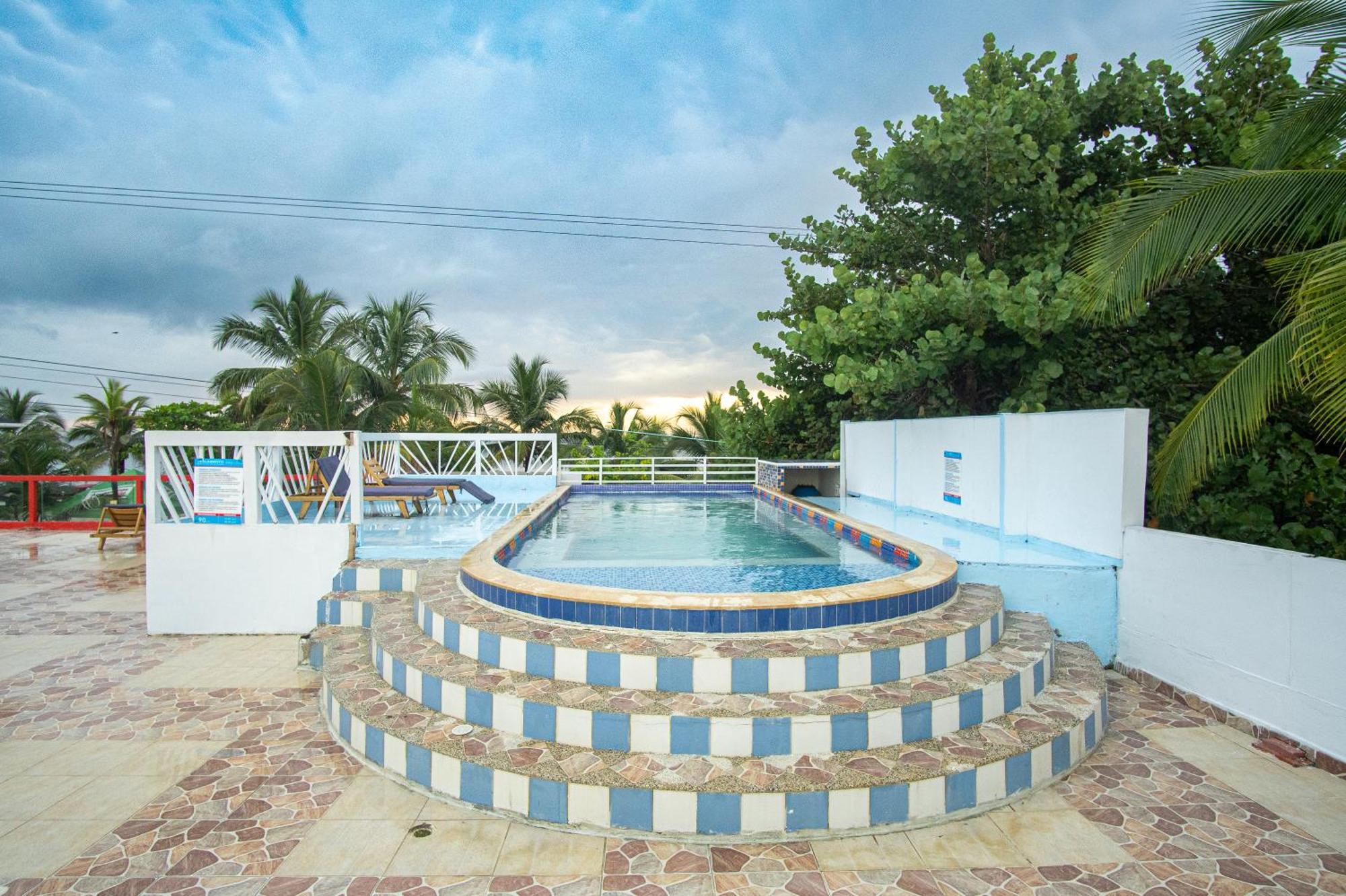 Hotel Playa Divina Coveñas 外观 照片